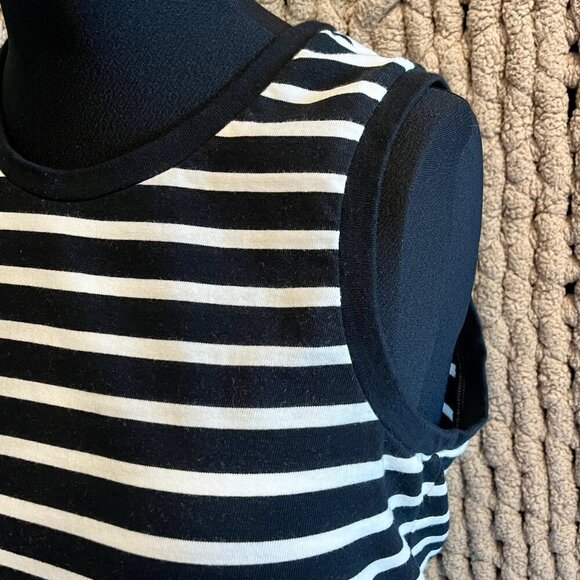 Banana Republic Black & White Striped Back Knot Tank Top Size Medium - Picture 3 of 9